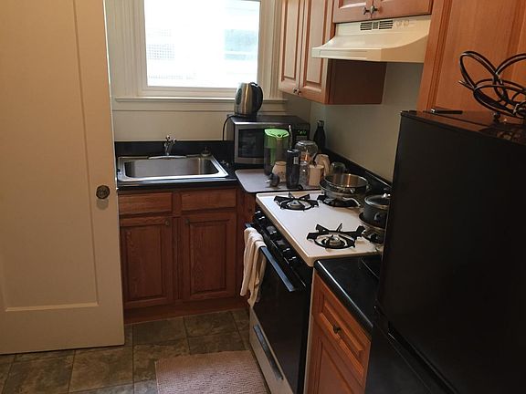 3rd image of 1535 Francisco St APT 4