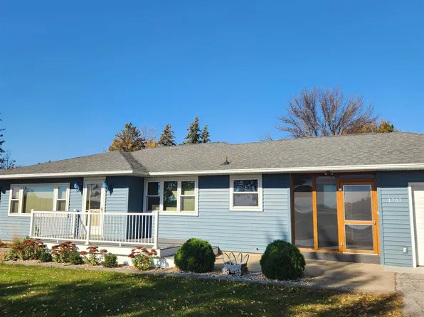 1703 E McGregor St, Algona, IA 50511