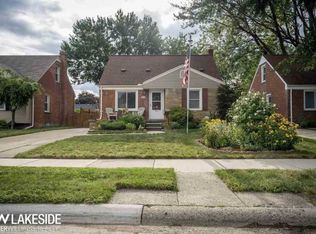 3211 N Blair Ave, Royal Oak, MI 48073