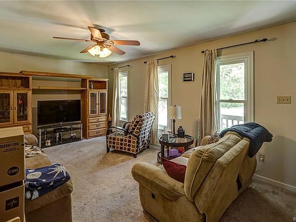 4th image of 5643 Winterleaf Dr