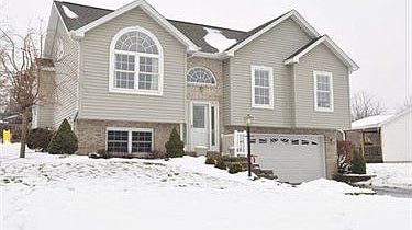 1st image of 9 Wheatfield Dr