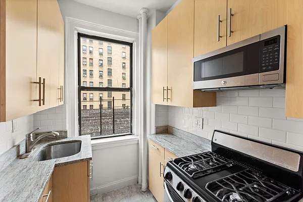 Rented by Corcoran | media 2