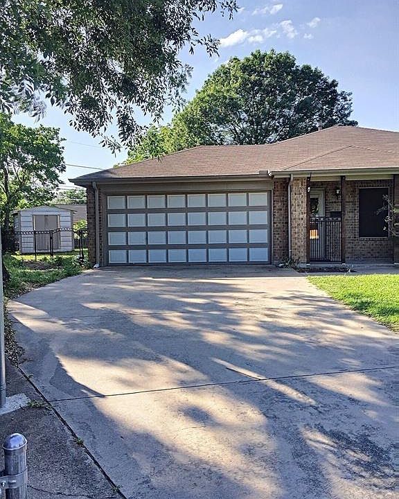 1st image of 1606 Kings Ct