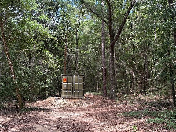 5th image of 1935 Gator Ln