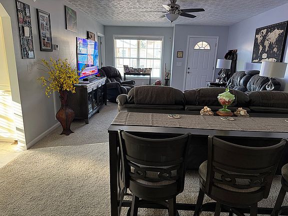 3rd image of 1029 Park Boulevard Cir