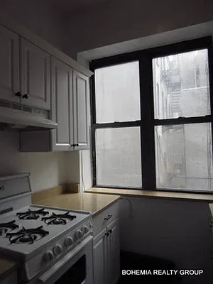 Rented by Bohemia Realty Group | media 25