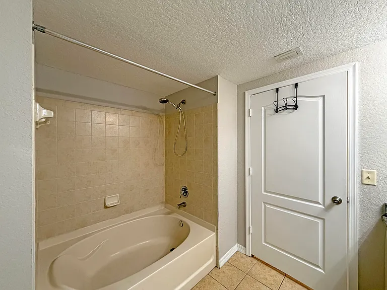 138 SW Peacock Blvd #20-106 — Photo 13