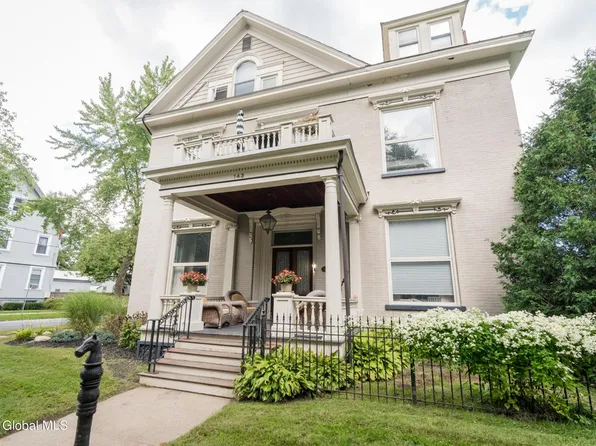 143 Caroline St #5, Saratoga Springs, NY 12866