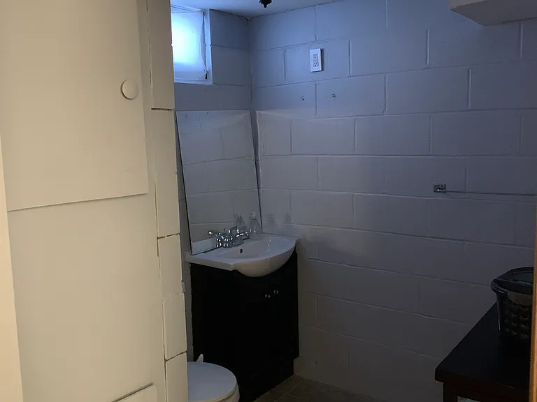 708 Valley View Rd #B — Photo 5