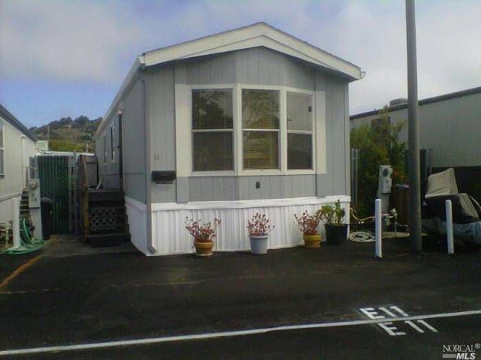 1st image of 2130 Redwood Hwy Space E11