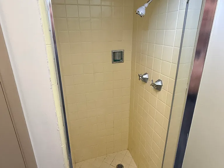 669 San Juan Dr #2 — Photo 5