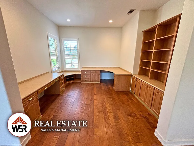 18691 Oak Park Dr — Photo 7