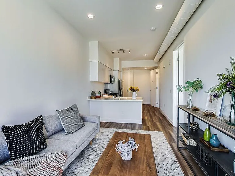 950 Lofts — Photo 30