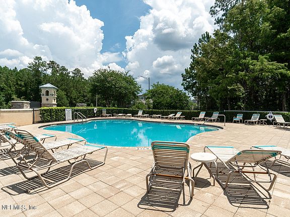 5th image of 4111 CROWNWOOD Drive