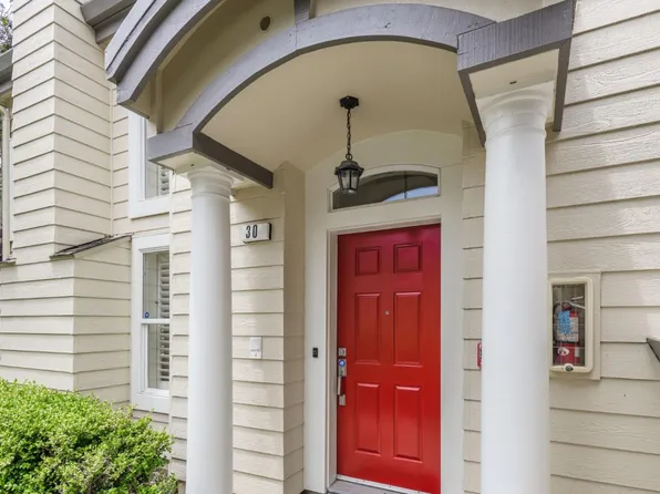 30 Erin Ln, Half Moon Bay, CA 94019