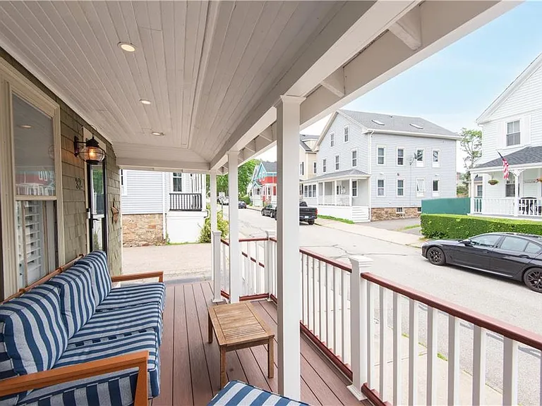 32 Hammond St — Photo 4