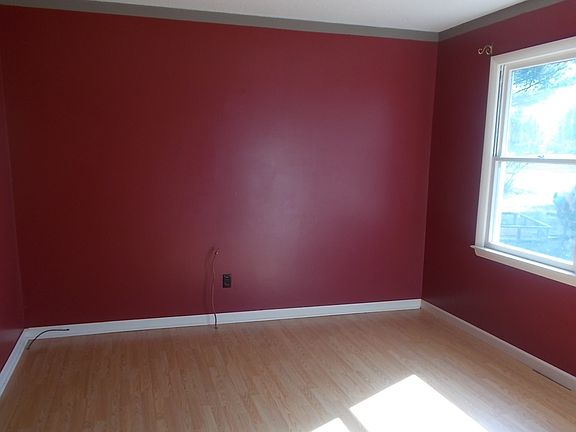 2nd image of 130 Hooks Dr