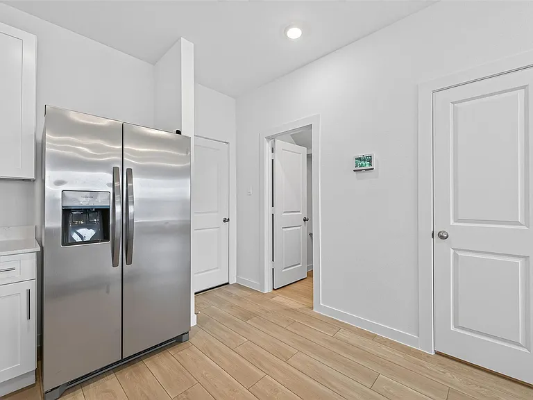 1738 Revolution Way — Photo 16
