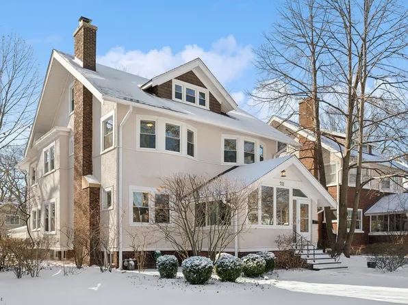 711 Linden Ave, Wilmette, IL 60091