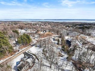 9481 E Walkabout Ln, Traverse City, MI 49684