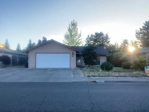 2175 Jubilant Ave, Medford, OR 97504
