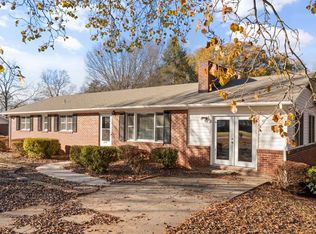 2319 Frederick Dr, Winston Salem, NC 27103