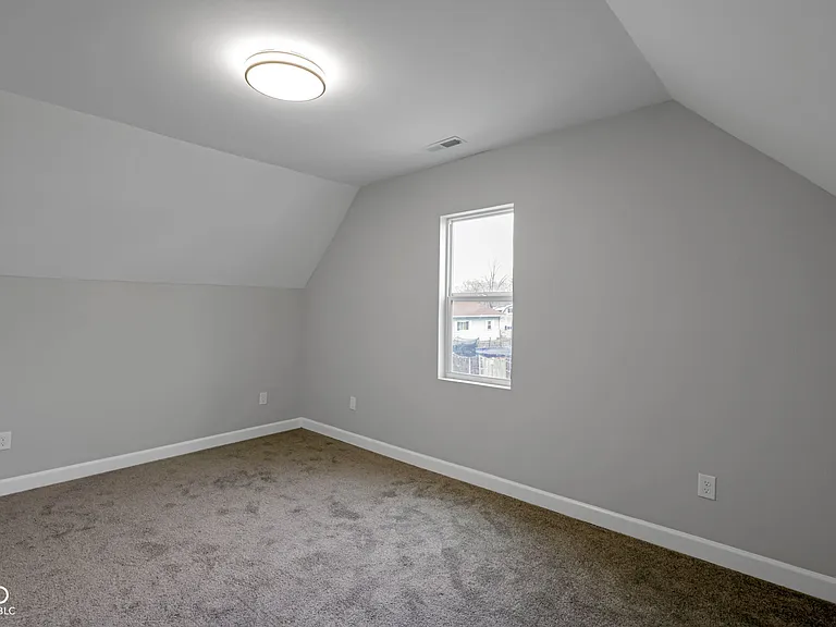 2209 Noble St #2 — Photo 15