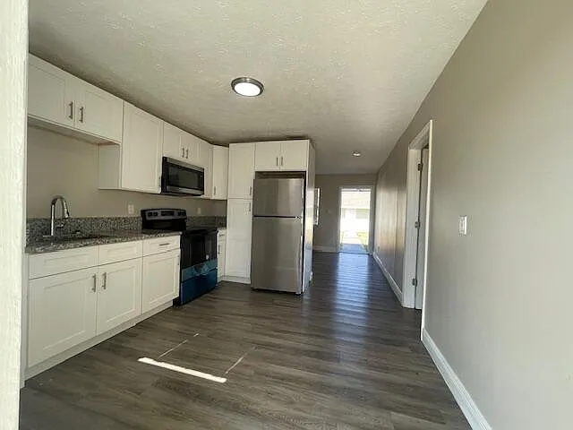 1205 Avenue K — Photo 4