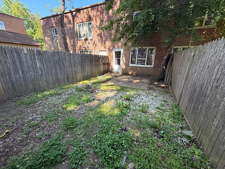 194th Ln — Photo 6