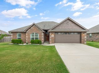 807 Dollar St, Cave Springs, AR 72718