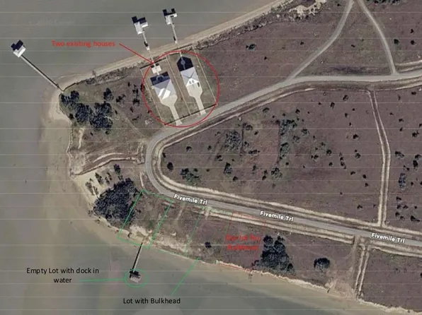 38 Fivemile Trl, Palacios, TX 77465