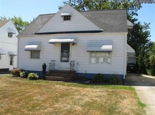 21400 Franklin Rd, Maple Heights, OH 44137