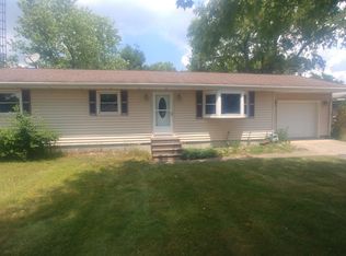 604 W Vine St, North Judson, IN 46366