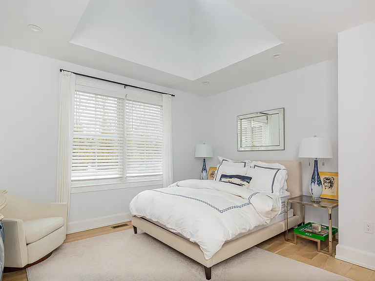 72 Talmage Farm Ln — Photo 12