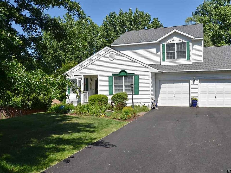 1st image of 30 Ponderosa Dr
