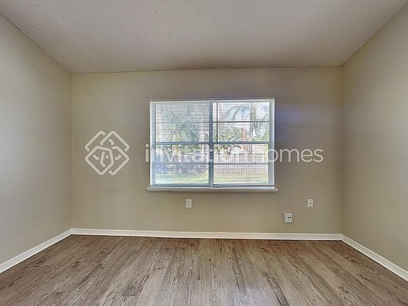 4th image of 4222 Shades Crest Ln