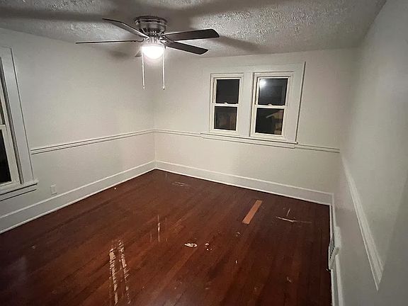 4th image of 2116 S Freedom Ave