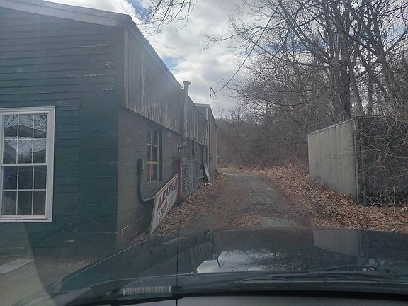 3rd image of 46 Gile St