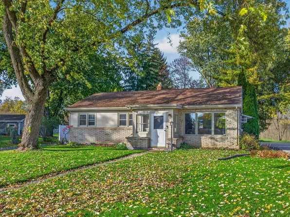 N66W24102 Champeny ROAD, Sussex, WI 53089