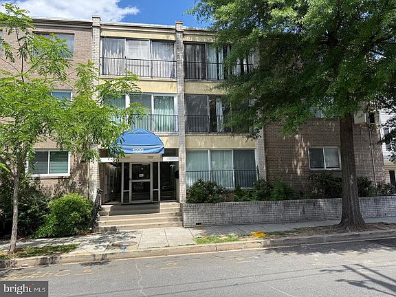 2nd image of 1920 Naylor Rd SE APT 210