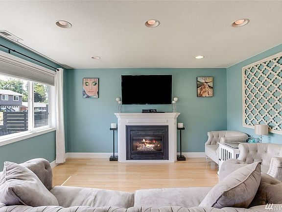 5th image of 14245 82nd Ave NE