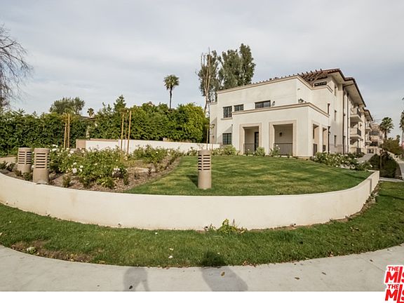 3rd image of 4661 Wilshire Blvd Unit 102