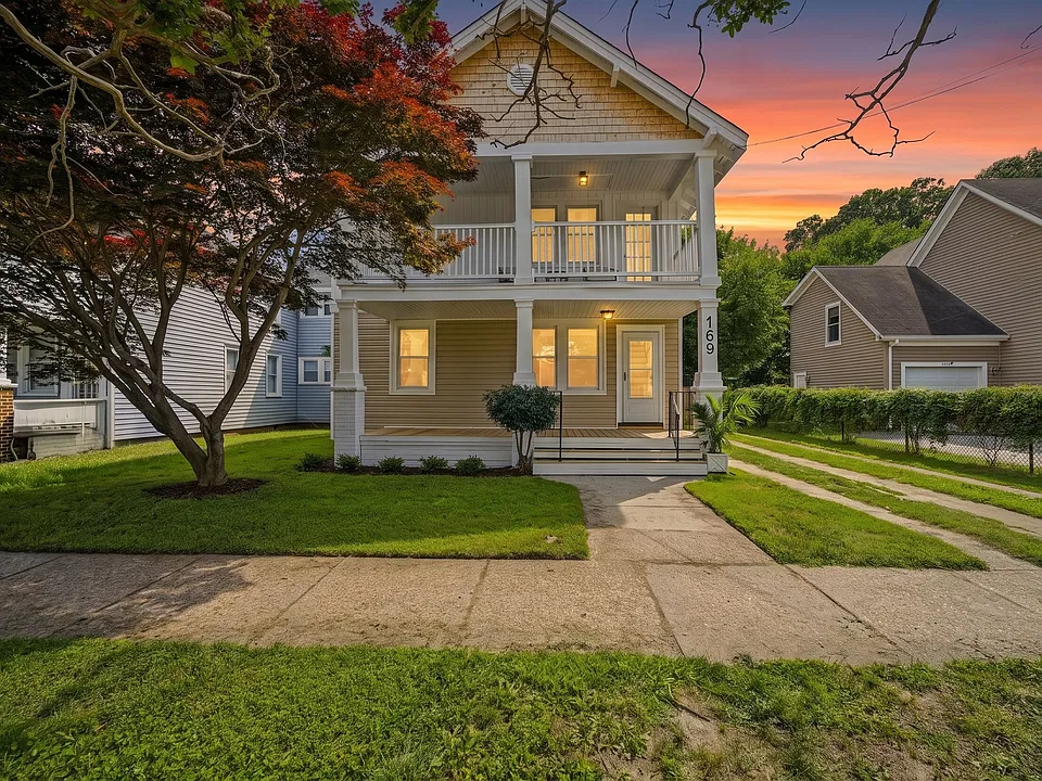 169 D View Ave