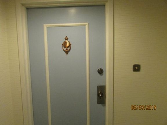 2nd image of 600 NE 36th St Ph 19