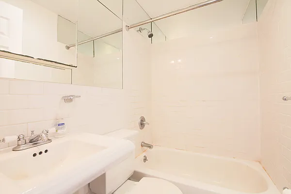 Rented by Platinum Properties | media 12