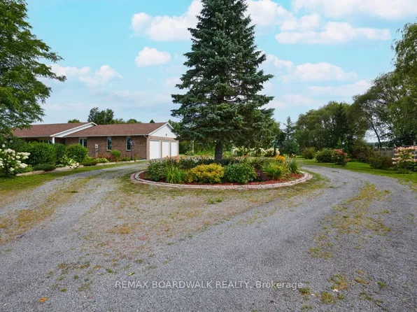 3382 Carp Rd, Ottawa, ON K0A 1L0