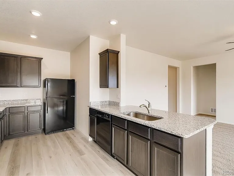 8891 Ventura St — Photo 5