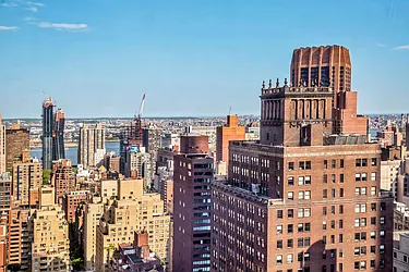 Rented by BARNES New York