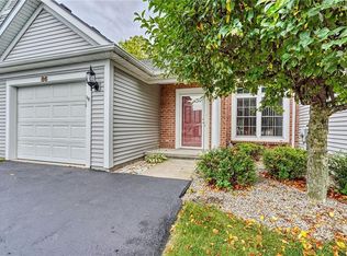 86 Amberwood Pl, Rochester, NY 14626