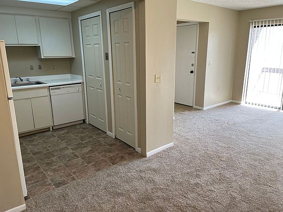 4th image of 6225-6235 Lincolnshire Ln SE #35-21